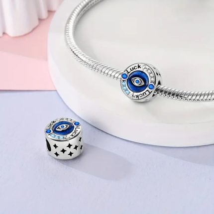 Eleganten srebaren talisman za grivni tip Pandora sas sinyo oko