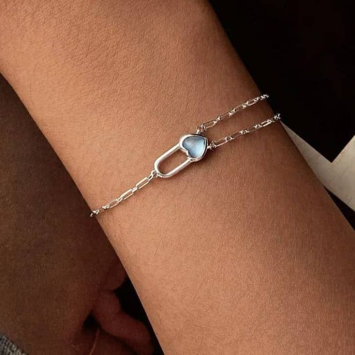 SREBARNA GRIVNA S AKVAMARIN KRISTAL ELEGANTNO SARTsE