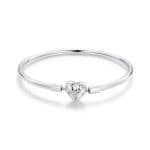 SREBARNA GRIVNA BANGLE SARTsE S TsIRKONI
