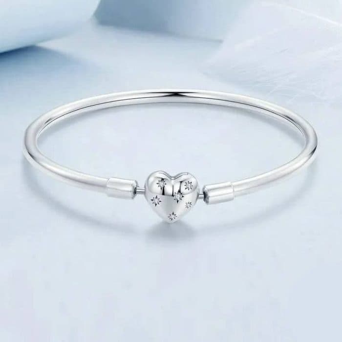 SREBARNA GRIVNA BANGLE SARTsE S TsIRKONI